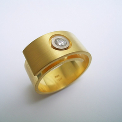 Ring 18 kt. guld og hvidguld med brillant